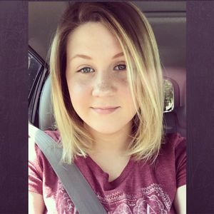 Meet your Posher, Claudia